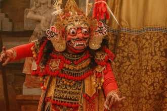 tari barong khas bali