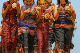 tari Likurai Nusa Tenggara Timur