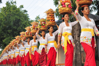 Peran Perempuan dalam Adat Bali