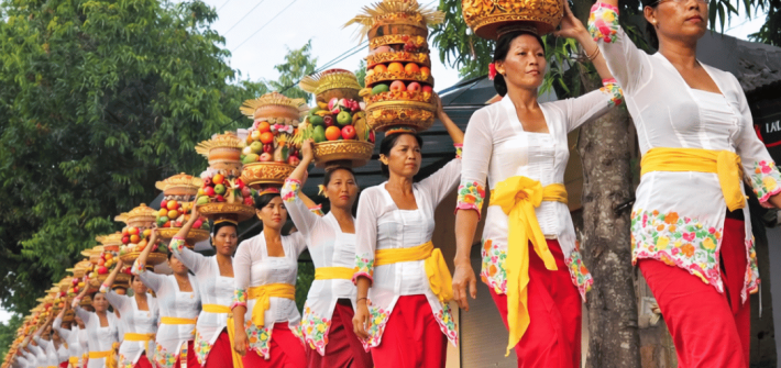 Peran Perempuan dalam Adat Bali