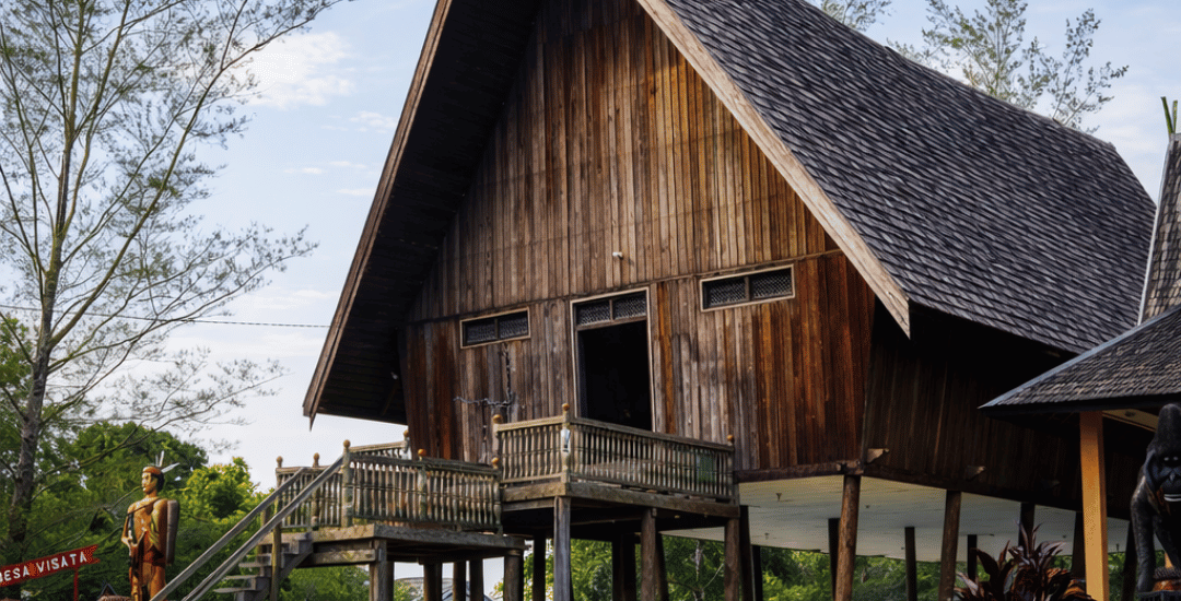 Rumah Betang Kalimantan Tengah